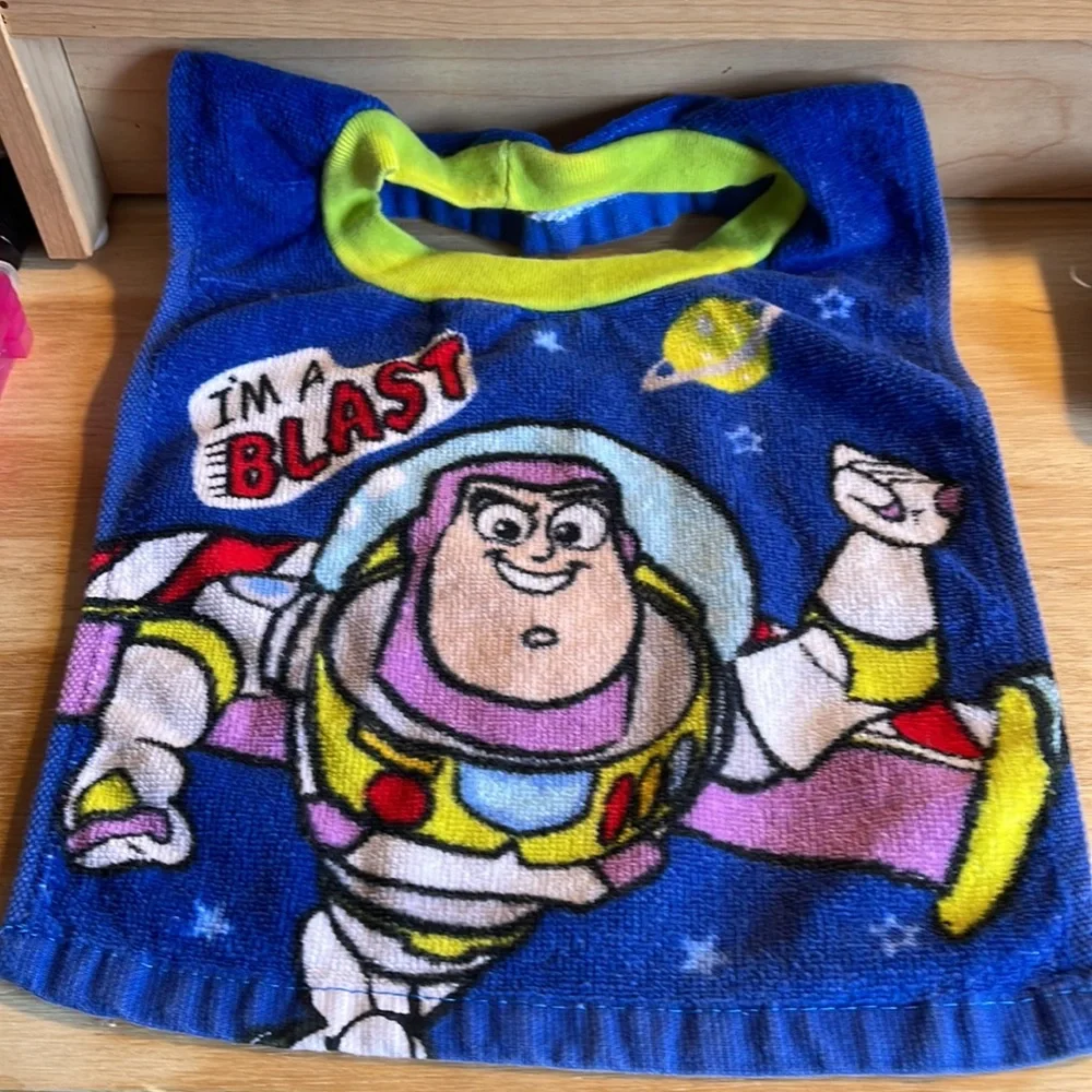 Toy Story. 2 Bibs.